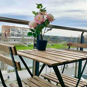 Acojedor Duplex En Apartamento